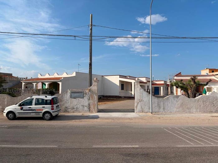 Appartamento trilocale in vendita in Via Litoranea Salentina, Marina Di Lizzano, Lizzano
