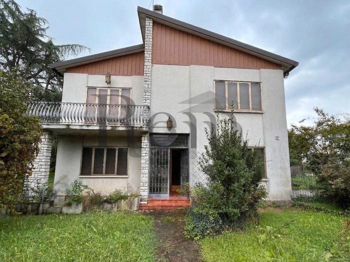Casa con 6 locali in vendita in PIAZZA VITTORIA, Centro, Povegliano