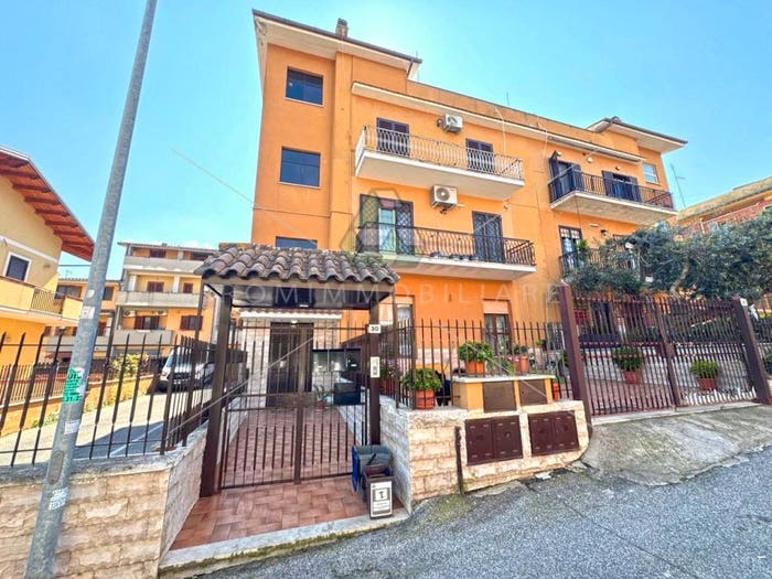 Appartamento trilocale in vendita in Via Cimabue, Tor Lupara, Fonte Nuova