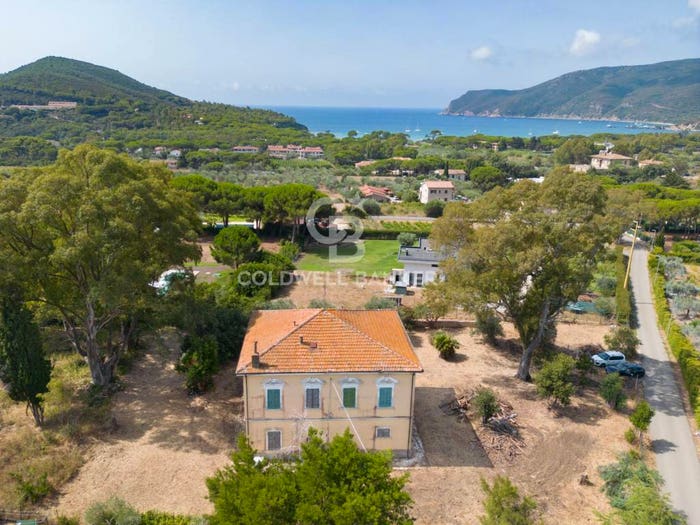 Casa con 6 locali in vendita in Via de Pian di Lari, Lacona, Capoliveri