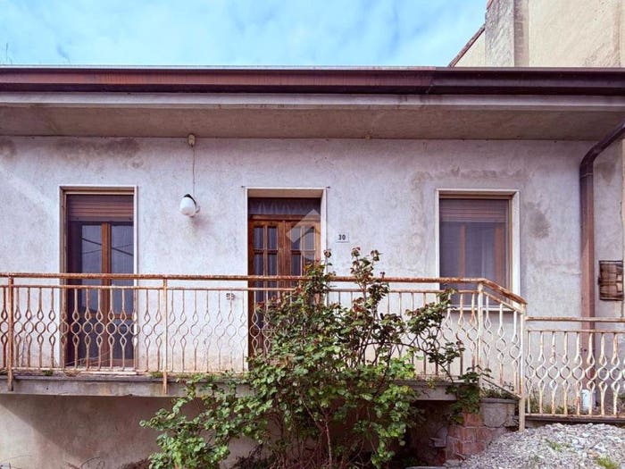 Casa trilocale in vendita in Via dei Fiori, Vicomune, Cigognola