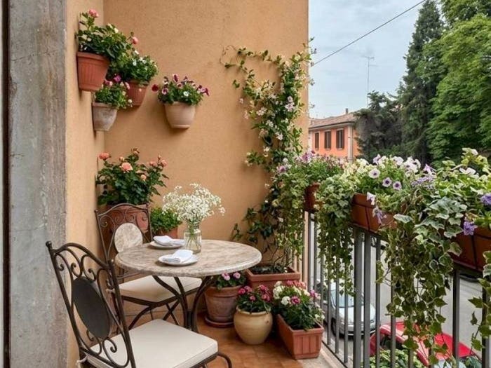 Appartamento con 6 locali in vendita in via Pompeo Vizzani, Massarenti, Bologna