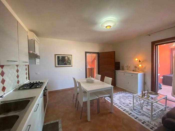 Appartamento trilocale in vendita in Strada Statale Di Castel Sardo, Castelsardo