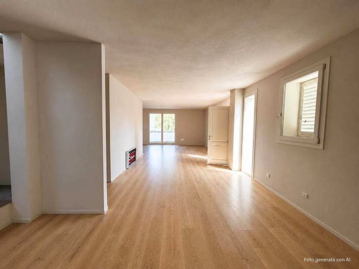 Casa con 5 locali in vendita in Centro, Montale