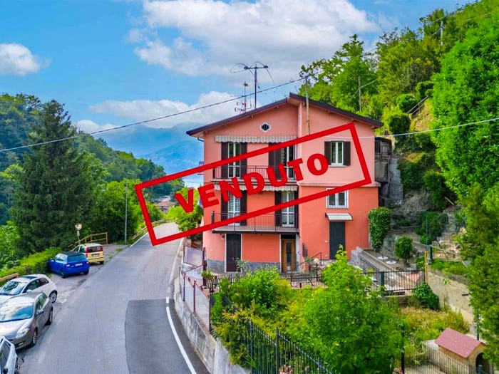 Casa con 5 locali in vendita in Via Carenno, Centro, Calolziocorte