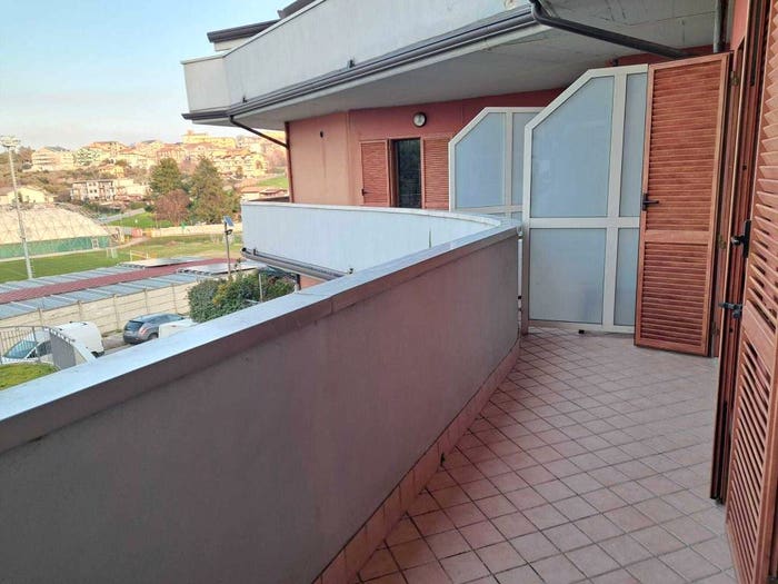 Appartamento quadrilocale in vendita in Via Moscardelli, Centro, Castel Frentano