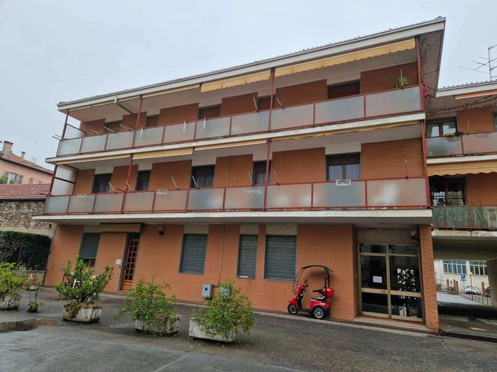 Appartamento trilocale in vendita in Via Vittorio Veneto, Centro, Borgosesia
