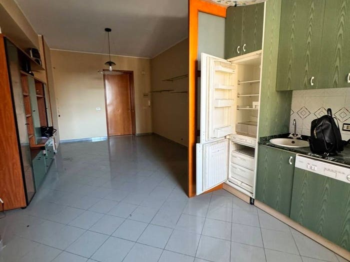 Appartamento trilocale in vendita in Via Svizzera, Giostra, Messina