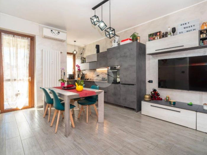 Appartamento trilocale in vendita in Via Torino, Centro, Caselle Torinese
