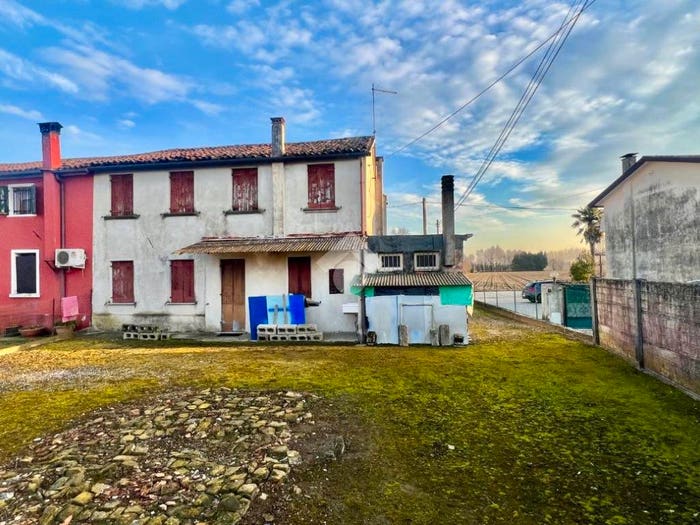 Casa quadrilocale in vendita in Via Ongarie, Ongarie, Morgano