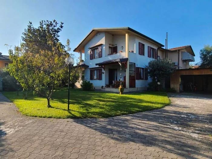 Casa con 6 locali in vendita in Via Matteo Civitali, Vittoria Apuana, Forte dei Marmi