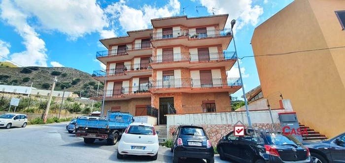 Appartamento trilocale in vendita in San Filippo, Santa Lucia San Filippo, Messina