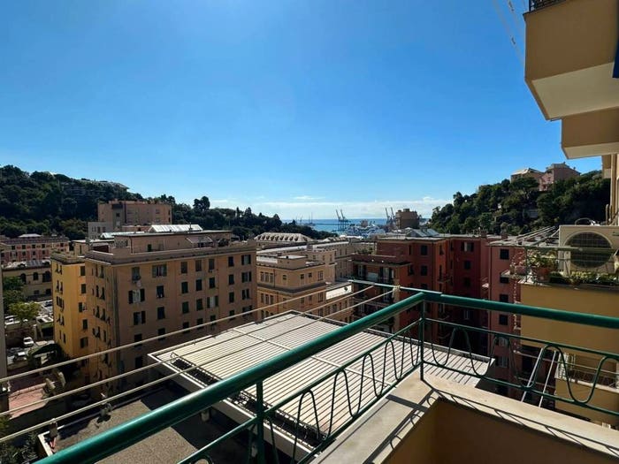 Appartamento con 5 locali in vendita in Via Digione, Dinegro, Genova