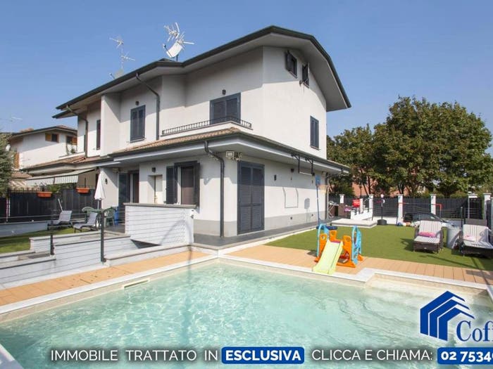 Casa con 5 locali in vendita in VIA PERU', Centro, Pioltello