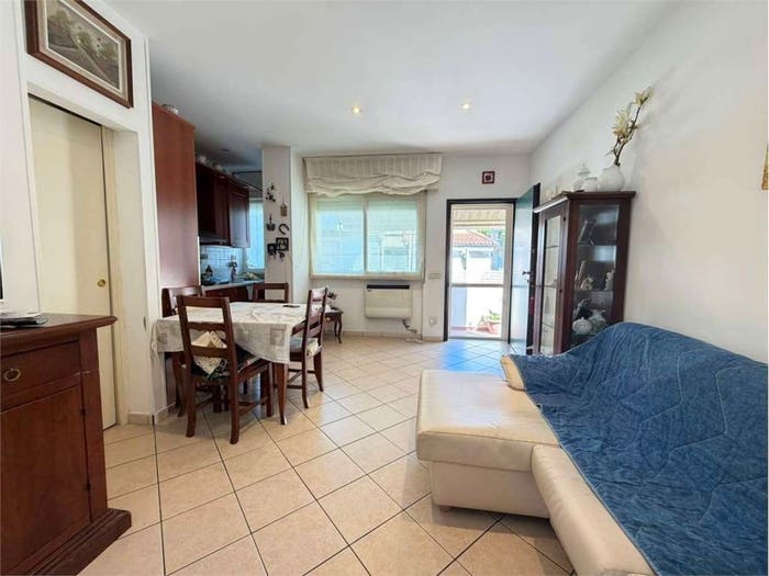 Appartamento trilocale in vendita in Via Kennedy, Centro, Albenga
