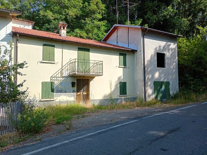 Casa quadrilocale in vendita in Carpineti