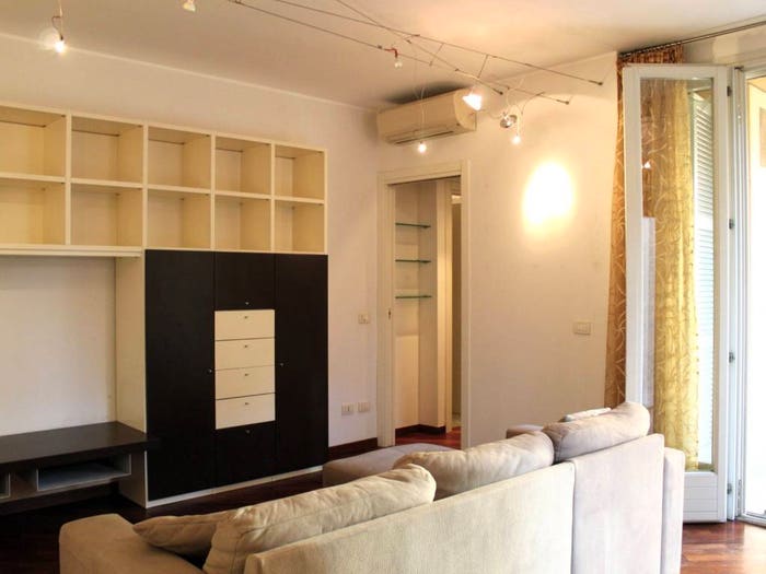Appartamento trilocale in vendita in Via Pola, Isola, Milano