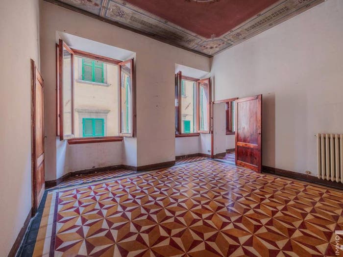Appartamento trilocale in vendita in Via Sant'Anna, Centro, Poggibonsi