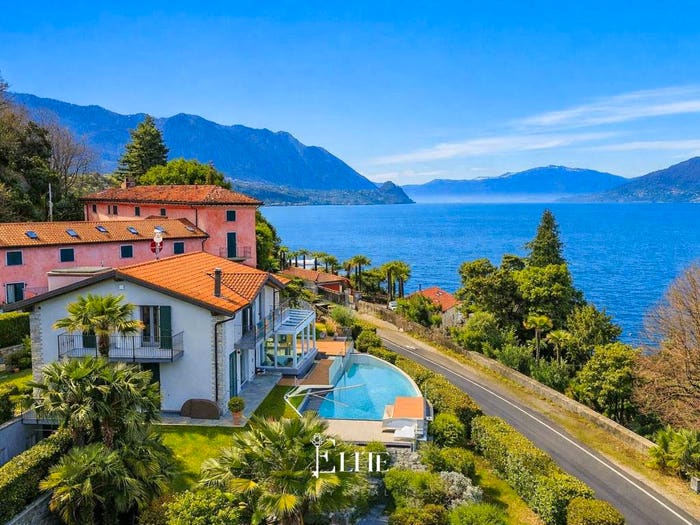 Casa con 6 locali in vendita in Via Porto Valtravaglia, Brezzo di Bedero