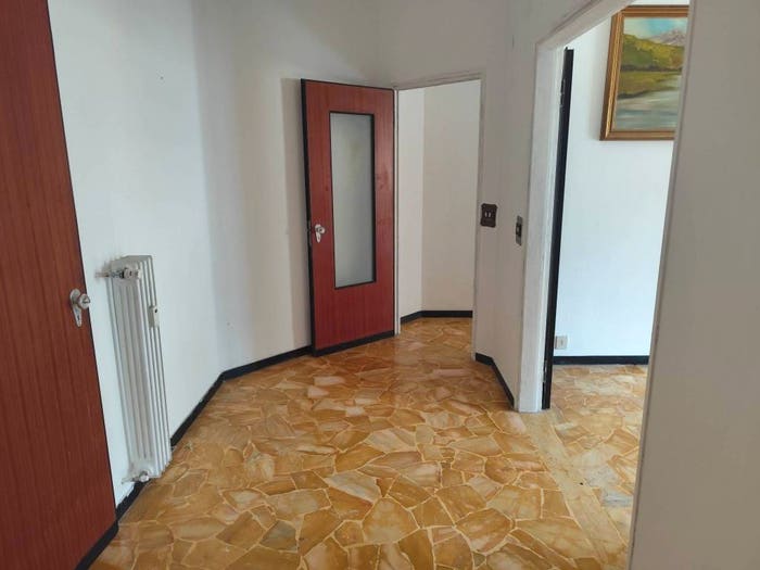 Appartamento quadrilocale in vendita in Via Vesuvio, Oregina, Genova
