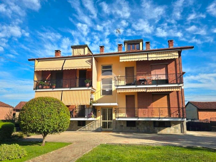 Casa trilocale in vendita in VIA MARTIRI DELLA Libertà, Centro, Cavallermaggiore