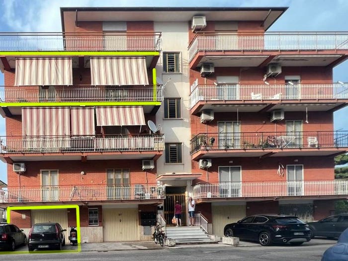 Appartamento con 5 locali in vendita in Via Portone della Corte, Centro, Fondi