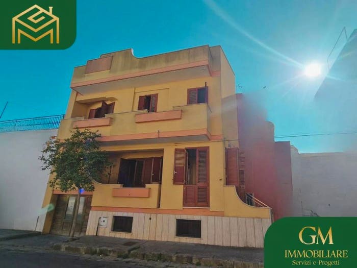 Casa con 6 locali in vendita in Via Vittorio Veneto, Collepasso
