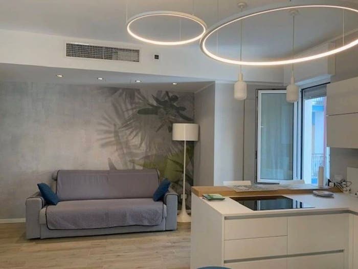 Appartamento trilocale in vendita in Via Roma, Fenarina Via Neghelli Collina di Ponente, Alassio
