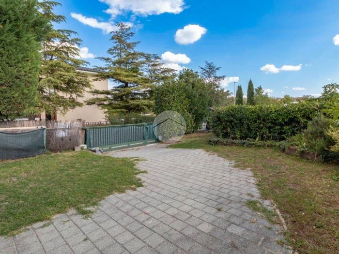 Casa con 5 locali in vendita in Località Pontirole, Bussolengo