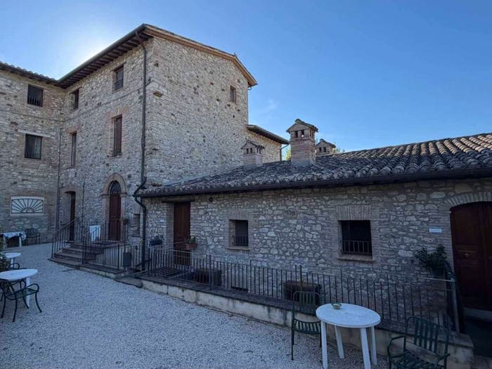 Appartamento con 6 locali in vendita in Via di Madonna del Piano, Centro, Monte Castello di Vibio