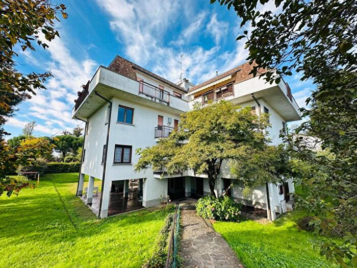 Appartamento trilocale in vendita in Via Niccolò Tommaseo, San Lorenzo, Parabiago