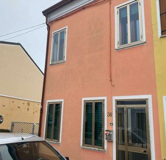 Casa con 5 locali in vendita in Corso Vittorio Emanuele Ii, Centro, Adria