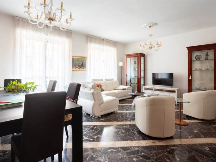 Appartamento trilocale in vendita in via Morosini, Montenero, Milano
