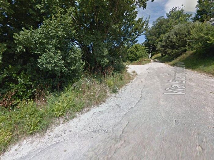 Appartamento con 5 locali in vendita in Via Leonardo da Vinci, Fermo