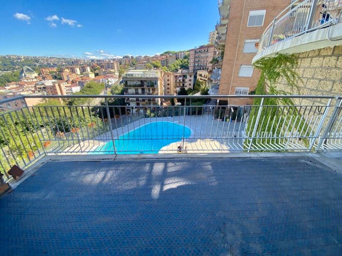 Appartamento con 6 locali in vendita in Posillipo, Napoli