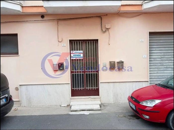 Appartamento trilocale in vendita in Via Cesare Rao, Centro, Poggiardo