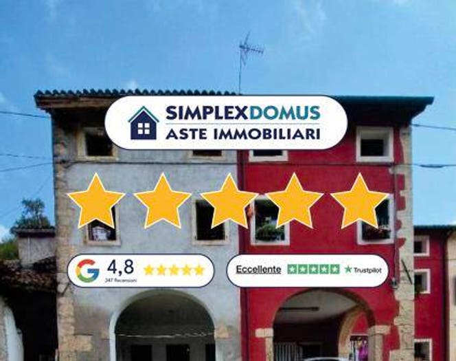 Appartamento con 6 locali in vendita in Contrada Nicoletti, Castelgomberto