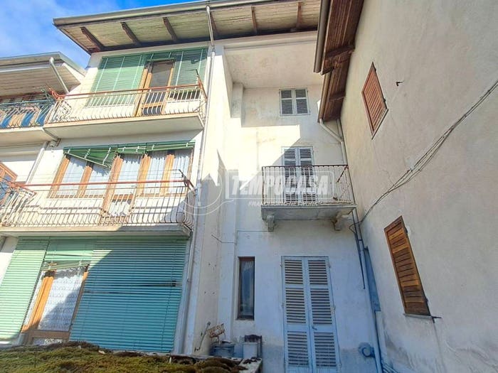 Casa con 6 locali in vendita in Via Santuario D'Oropa, Vandorno Piazzo Cossila, Biella