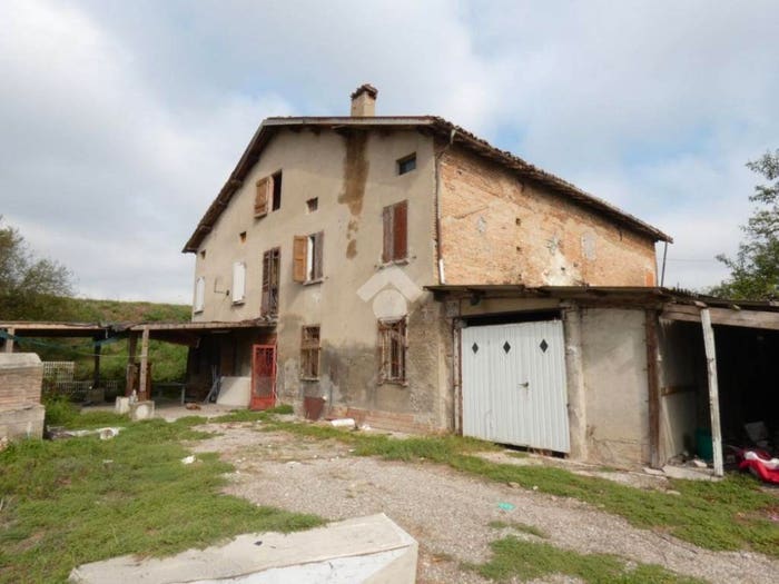 Casa con 6 locali in vendita in Via casaletto, Bagnolo in Piano