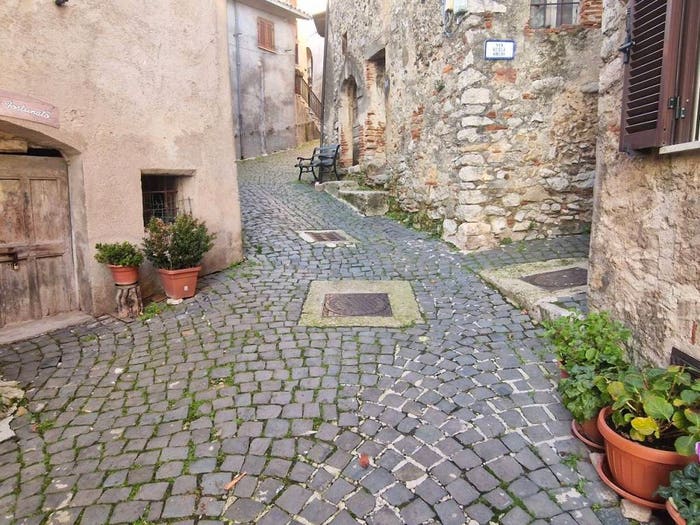 Casa trilocale in vendita in Via Castellano, Poggio Cinolfo, Carsoli