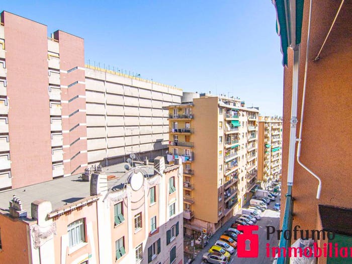 Appartamento bilocale in vendita in Corso Luigi Andrea Martinetti, Sampierdarena, Genova