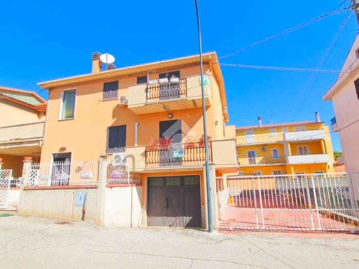 Casa con 5 locali in vendita in Via della Repubblica, Portocannone