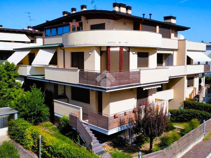 Appartamento quadrilocale in vendita in Via nenni, Castel Bolognese