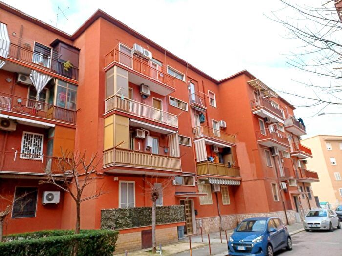 Appartamento trilocale in vendita in Via Vito Raffa, Foggia