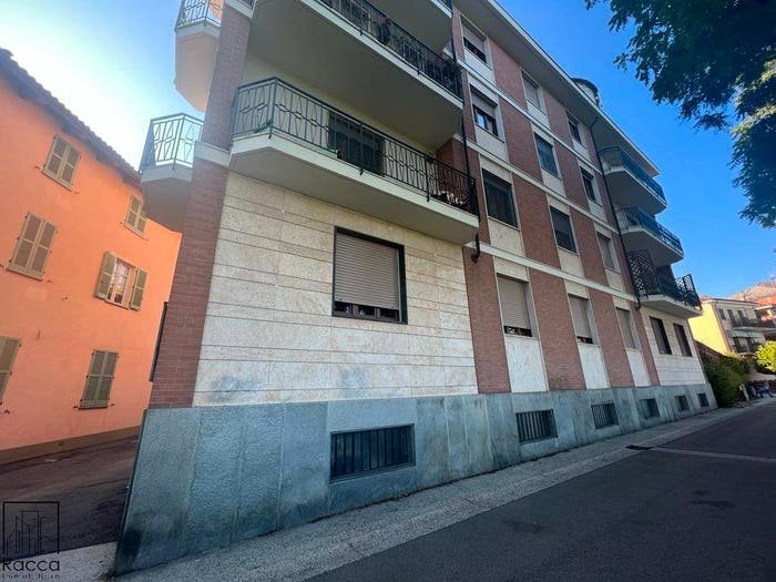Appartamento con 5 locali in vendita in Viale Giuseppe Mellano, Centro, Fossano