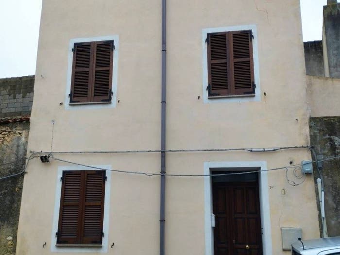 Casa con 6 locali in vendita in Via lamarmora, Thiesi