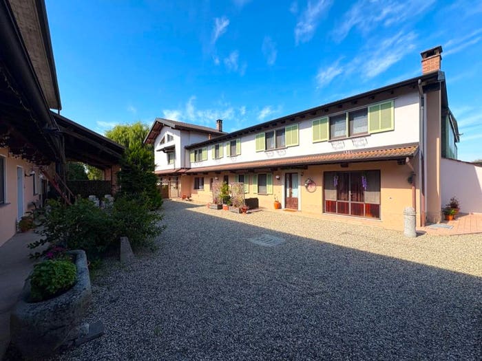Casa con 6 locali in vendita in Via Fornace, Centro, Ottobiano