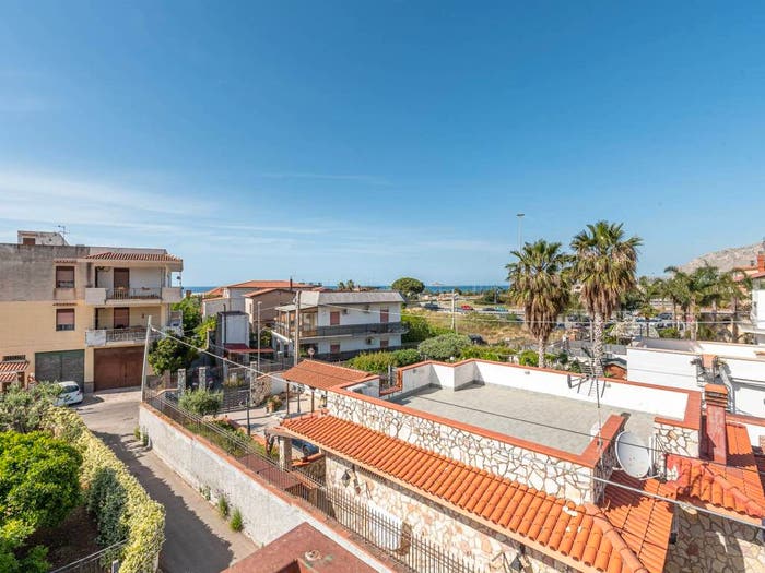 Casa con 6 locali in vendita in Via Cincillà, Milioti, Carini