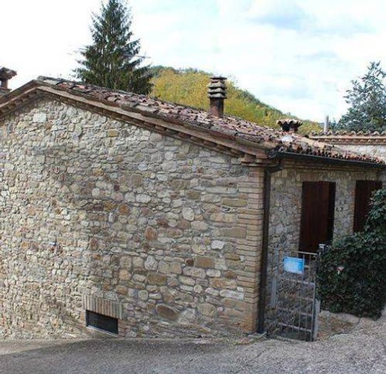 Casa con 6 locali in vendita in Strada Provinciale Mutino, Piandimeleto