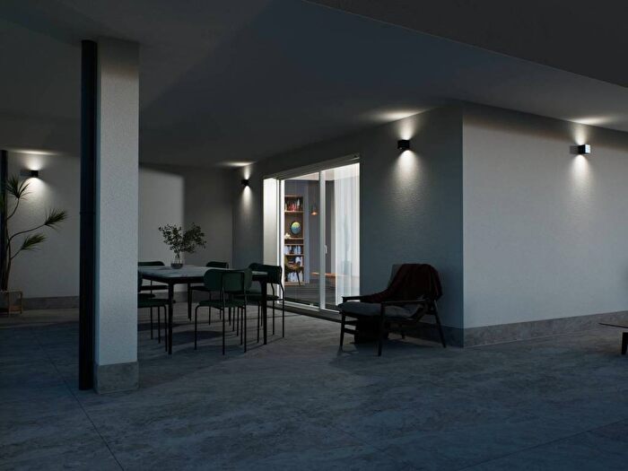 Casa quadrilocale in vendita in Via Sant'Ambrogio, Centro, Parabiago
